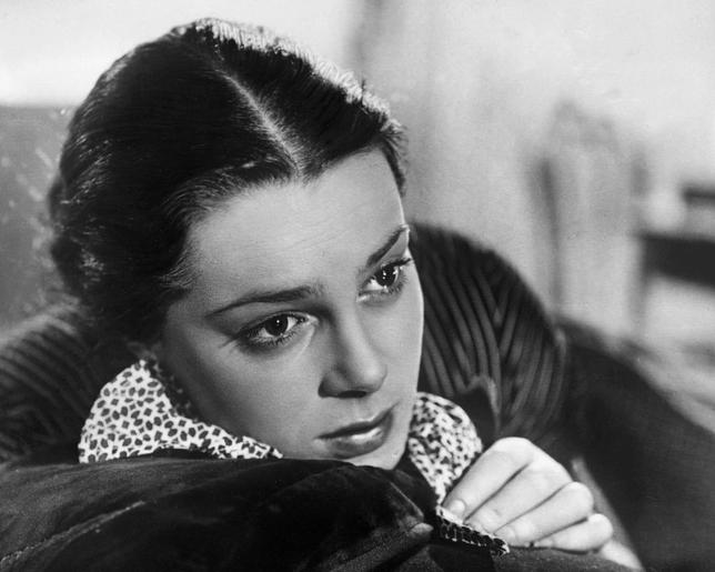 Актрисы на войне Зоя Василькова взрывала самолеты а Элина Быстрицкая лишилась сна и возможности стать матерью