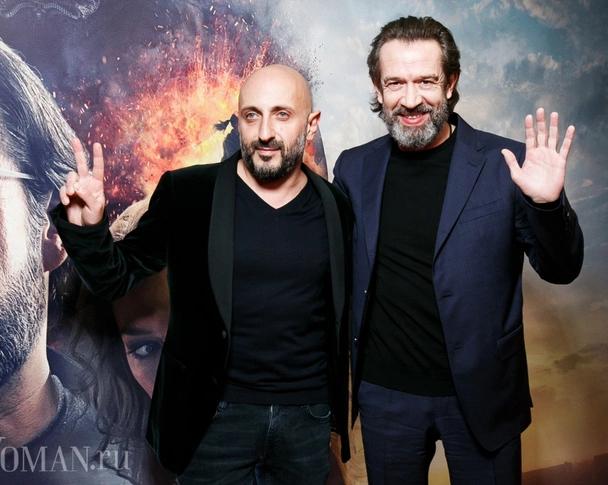 Владимир Машков Светлана Ходченкова и Александр Петров представили коллегам-артистам фильм Герой