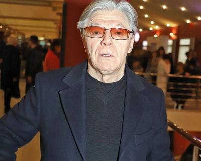 В свои 80 Александр Збруев выглядит подтянуто и бодро на зависть секс-символам помоложе