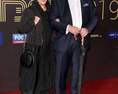 Андрей Норкин резко ответил на обвинения в изменах погибшей жене