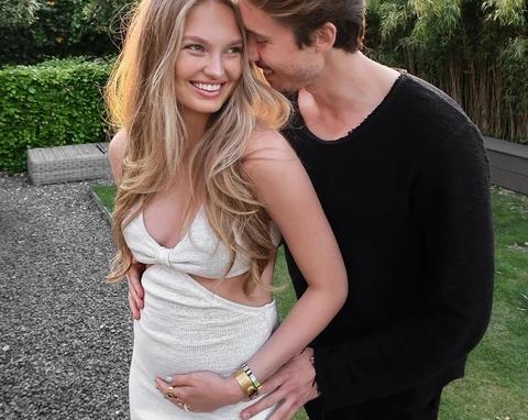 Ангел Victorias Secret забеременела вопреки поликистозу яичников