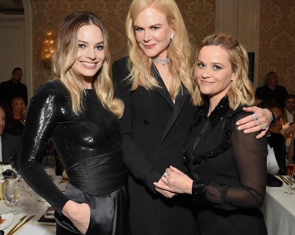 Натали Портман Риз Уизерспун Скарлетт Йоханссон названы победительницы премии Women In Hollywood 2019