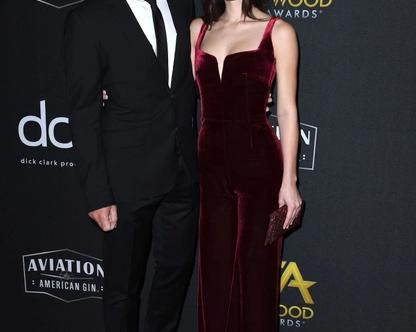 Голливуд охватила предоскаровская лихорадка Шарлиз Терон Антонио Бандерас и другие звезды получили первые награды