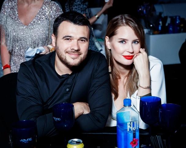 Откровенные наряды Бузовой и Дакоты и эротичные танцы Maruv как прошел музыкальный фестиваль Жара в Дубае