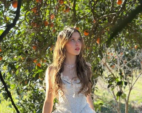 Анна Пересильд лечит разбитое сердце поцелуями с Ваней Дмитриенко первый комментарий о нем