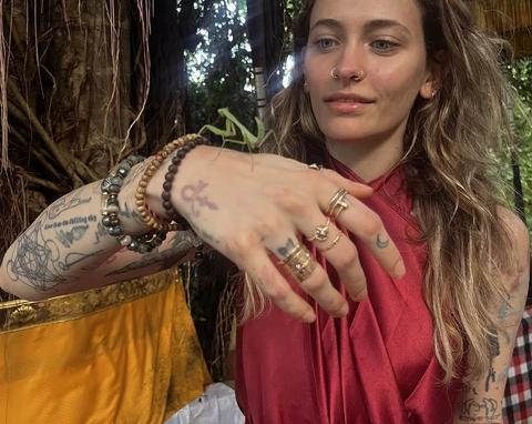 5 лет чистоты дочь Майкла Джексона отмечает первый юбилей трезвой жизни