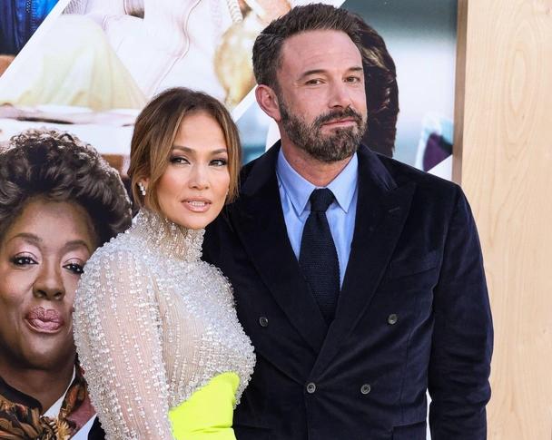 Аффлек готов потерять миллионы долларов лишь бы оставить Лопес в прошлом