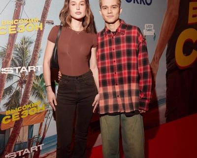 Асмус модничала Волков скромничал на премьере сериала Высокий сезон