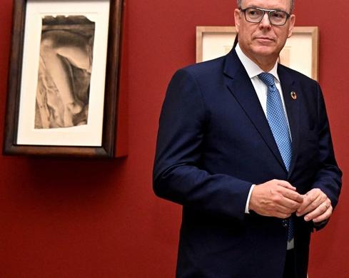 Альберу II 67 лет почему одному из самых богатых князей мира так не везет в любви