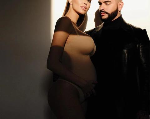 Анастасия Решетова дала понять что уже носит фамилию Тимати