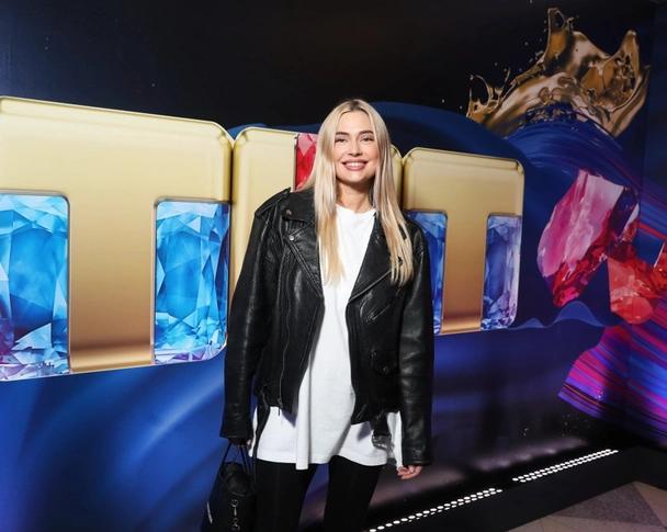 Бородина Клюкина Рудова и другие звезды узнали когда выйдет новый сезон Физрука и сколько будет длиться Дом-2